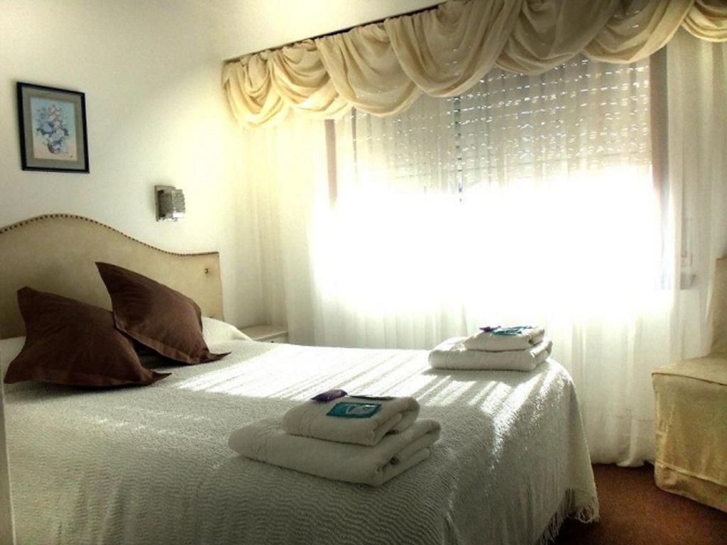 Dino'S Hotel Villa Gesell Szoba fotó
